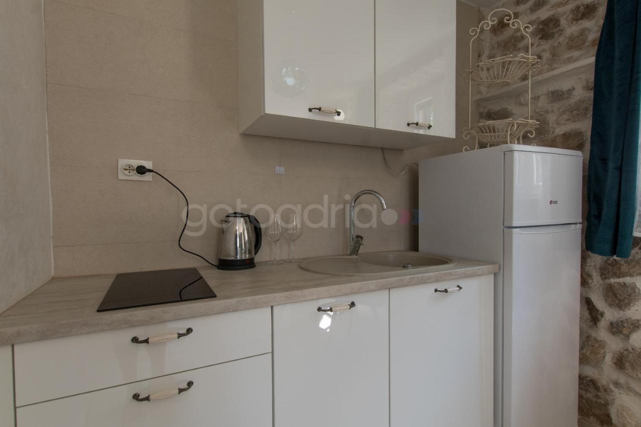 Holiday Home Godinj Donje Rascane Екстериор снимка