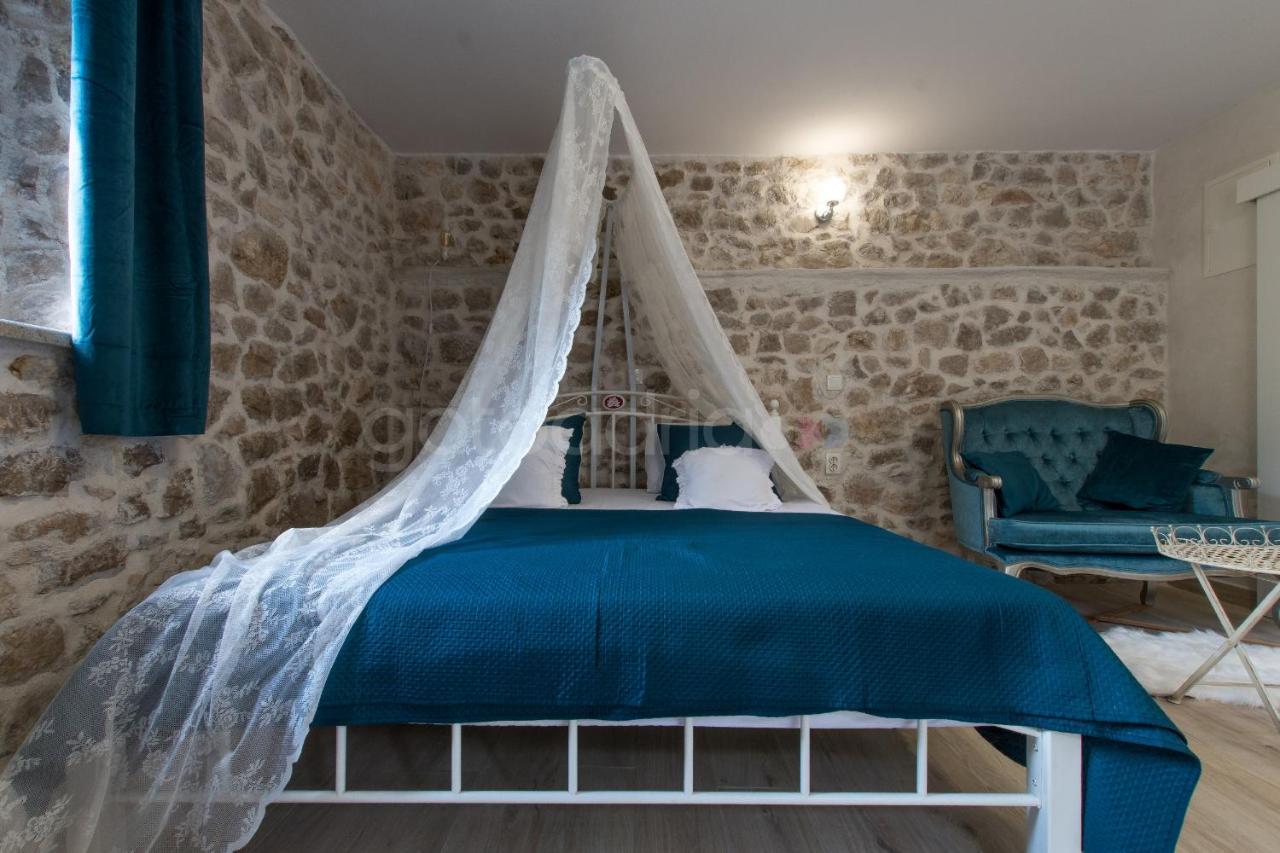 Holiday Home Godinj Donje Rascane Екстериор снимка