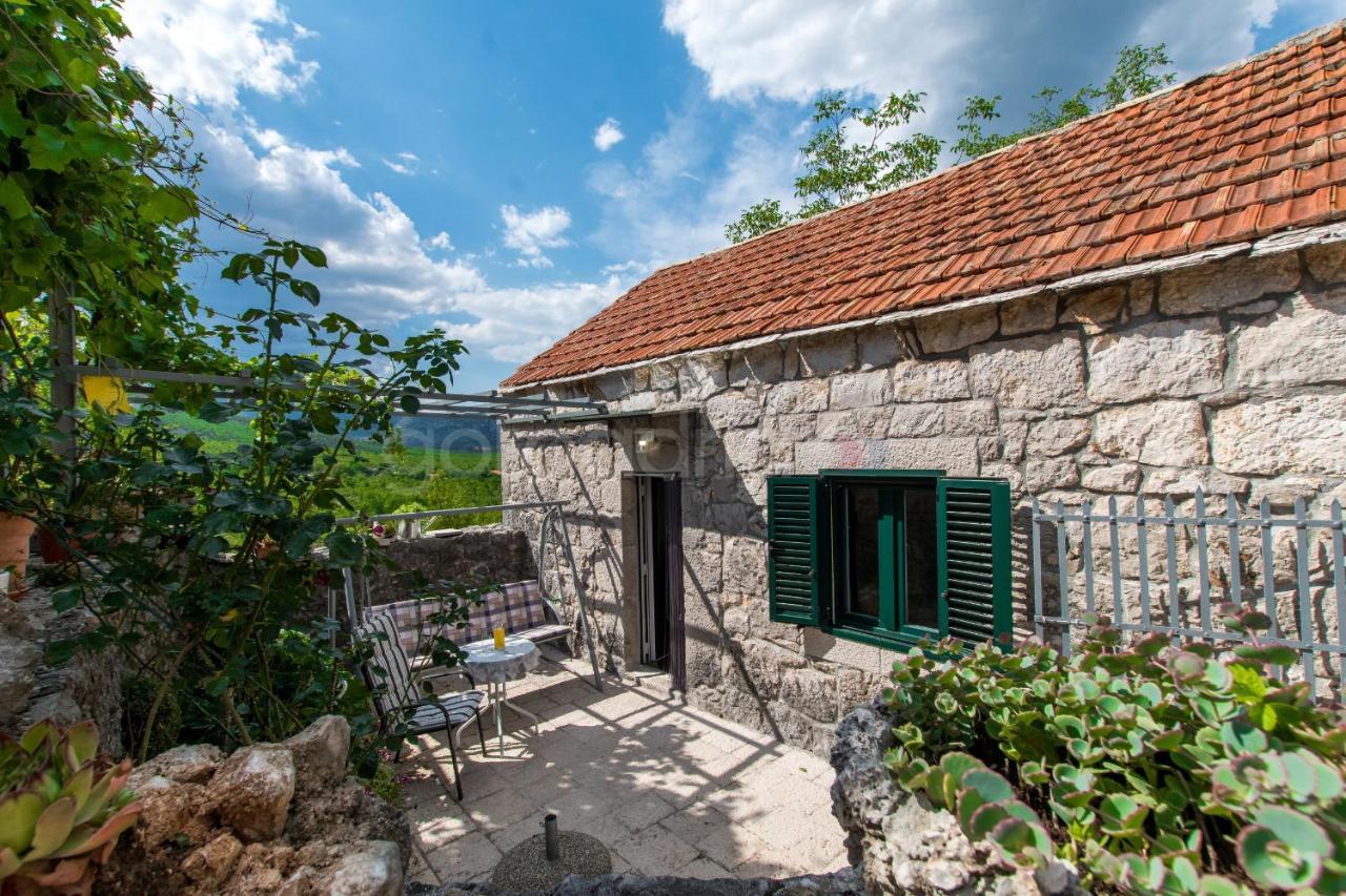 Holiday Home Godinj Donje Rascane Екстериор снимка