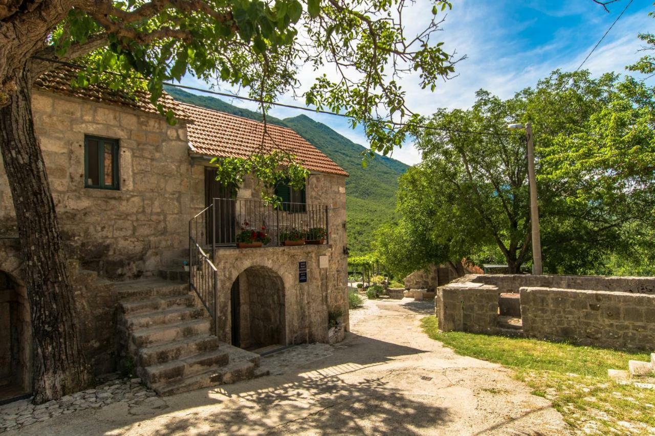 Holiday Home Godinj Donje Rascane Екстериор снимка