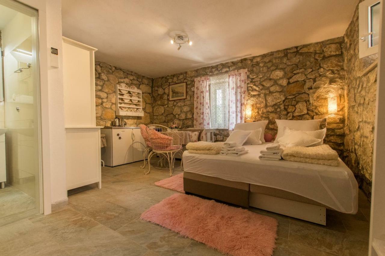 Holiday Home Godinj Donje Rascane Екстериор снимка
