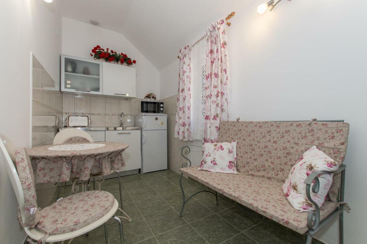 Holiday Home Godinj Donje Rascane Екстериор снимка