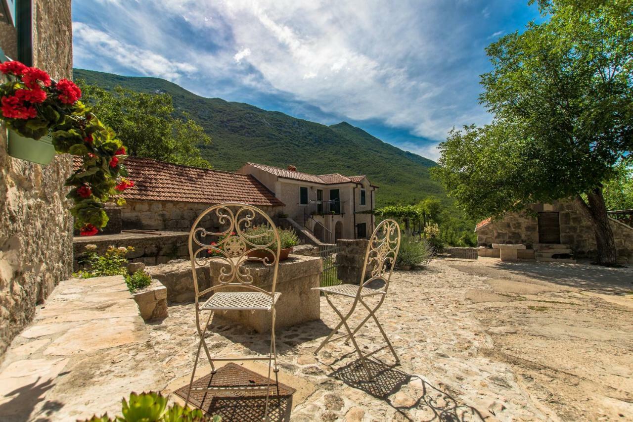 Holiday Home Godinj Donje Rascane Екстериор снимка