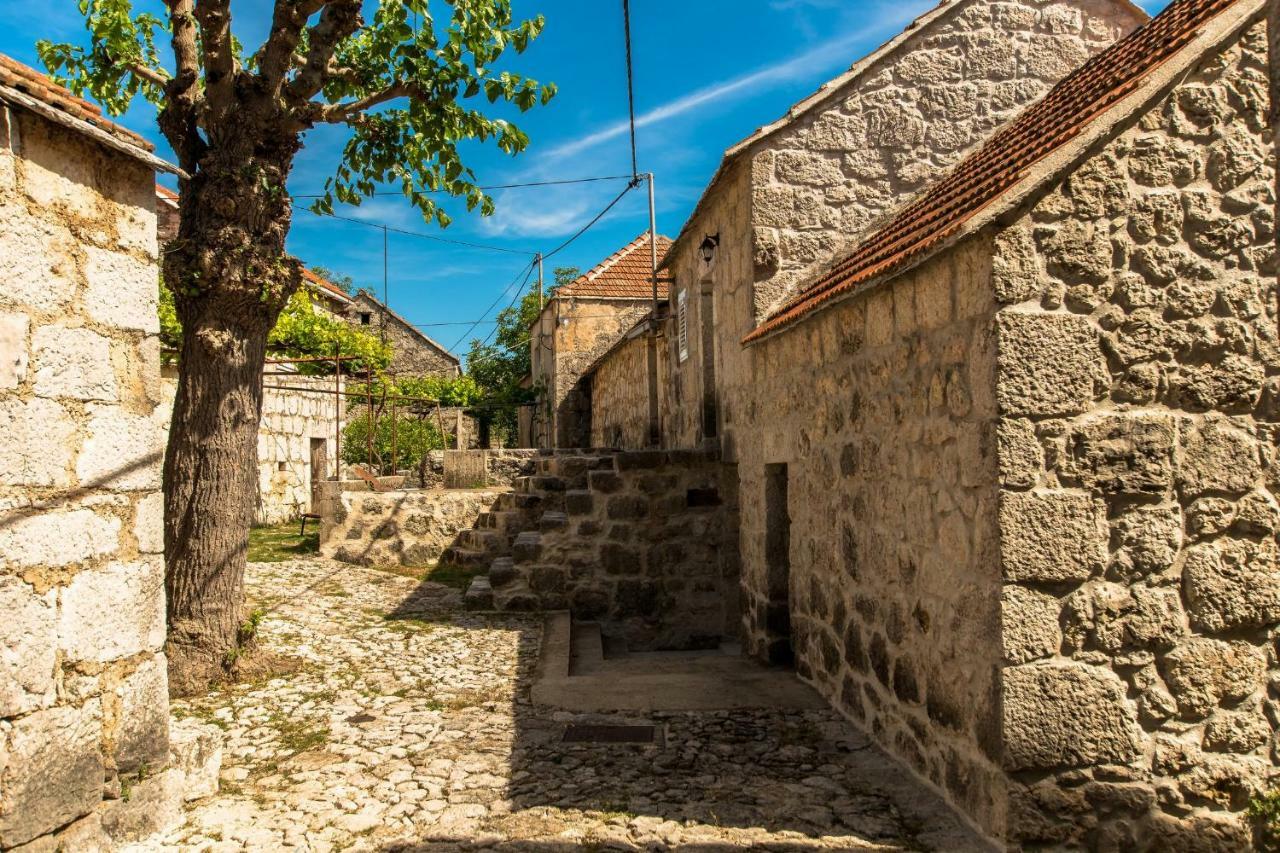 Holiday Home Godinj Donje Rascane Екстериор снимка