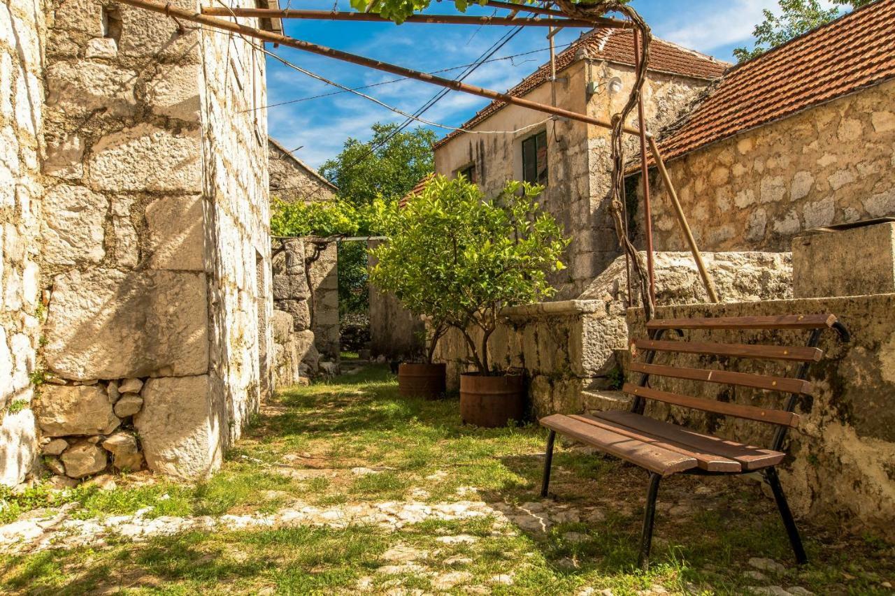 Holiday Home Godinj Donje Rascane Екстериор снимка