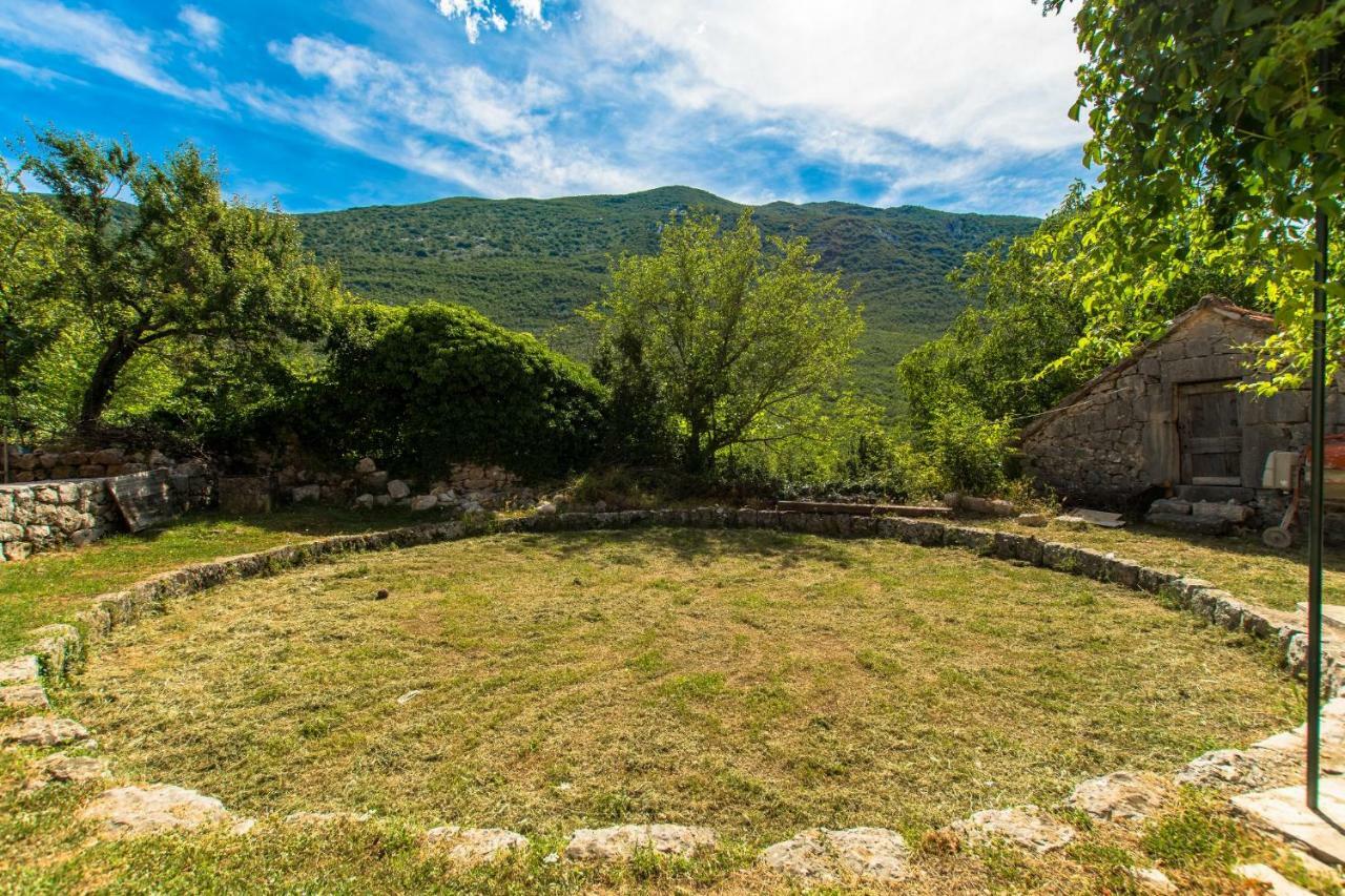 Holiday Home Godinj Donje Rascane Екстериор снимка